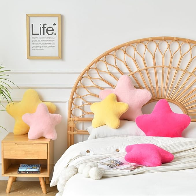 Xiashrk Star Pillow, Decorative Throw Pillows for Bed Couch, 19.6" Star Shaped Pillow Plush Floor Cushions Room Decor Pillow with Soft Faux Rabbit Fur for Sofa Bedroom Living Room