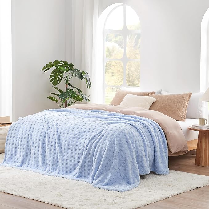 Cozy Bliss Soft Twin Size Waffle Blanket - Lightweight Cozy Blankets Gift for Women,Cute Checkered Throws Blanket for Bed, Couch and Sofa,Light Blue,60x80 Inches