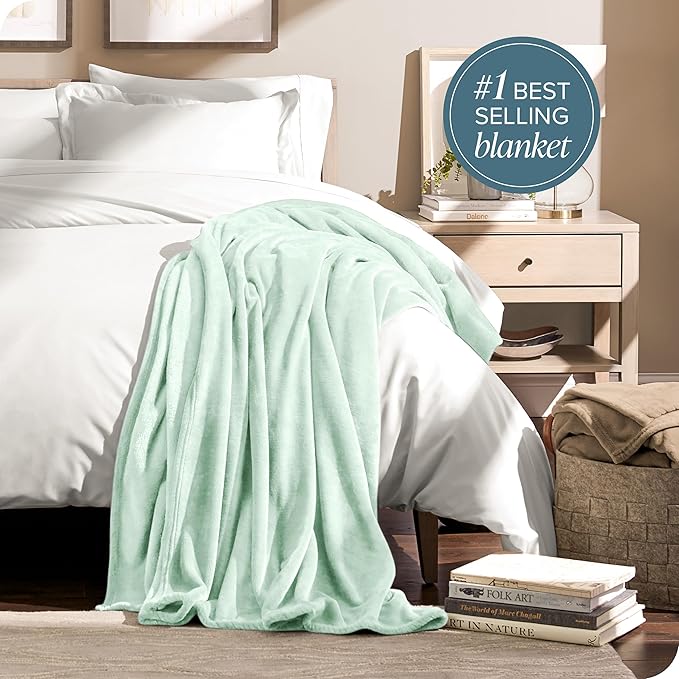 Bare Home Fleece Blanket - Throw/Travel - Ultra-Soft Lightweight for Bed, Sofa, and Couch - Luxury Microplush - Cozy Warm Blanket (Throw/Travel, Spring Mint)