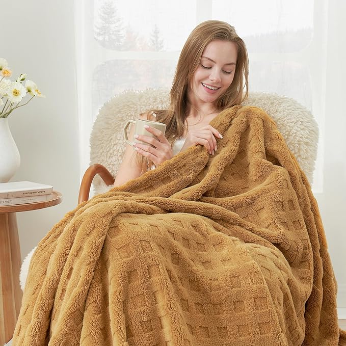 Cozy Bliss Soft Queen Size Waffle Blanket - Lightweight Cozy Blankets Gift for Women,Cute Checkered Throws Blanket for Bed, Couch and Sofa,Brown,90x90 Inches