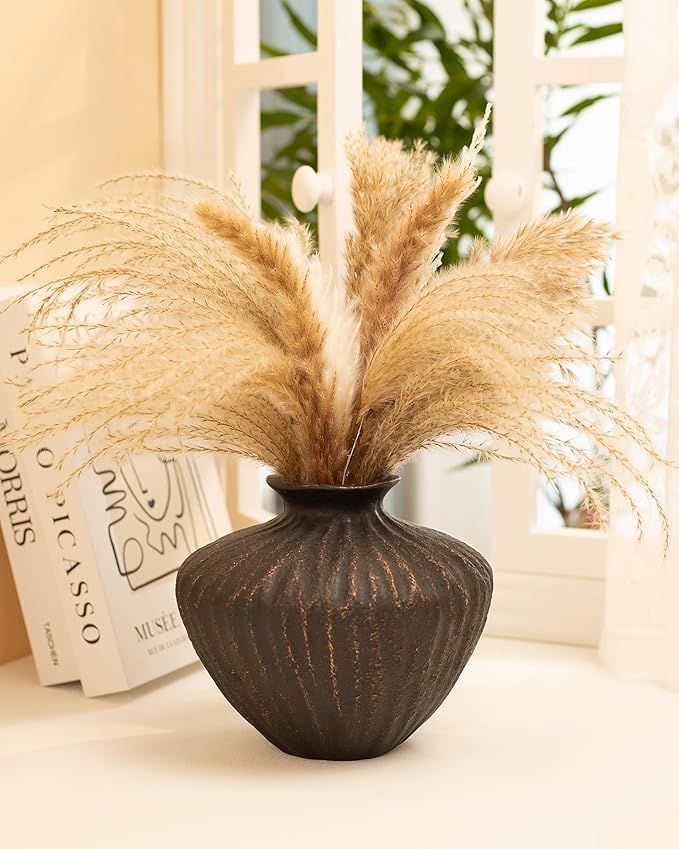 Small Black Ceramic Vase 6 Inch – Handmade Sculptural Decor with Hand-Painted Gold Detailing – Organic Accent Flower Vase for Shelf, Entryway or Table – Modern Minimalist Home Decoration
