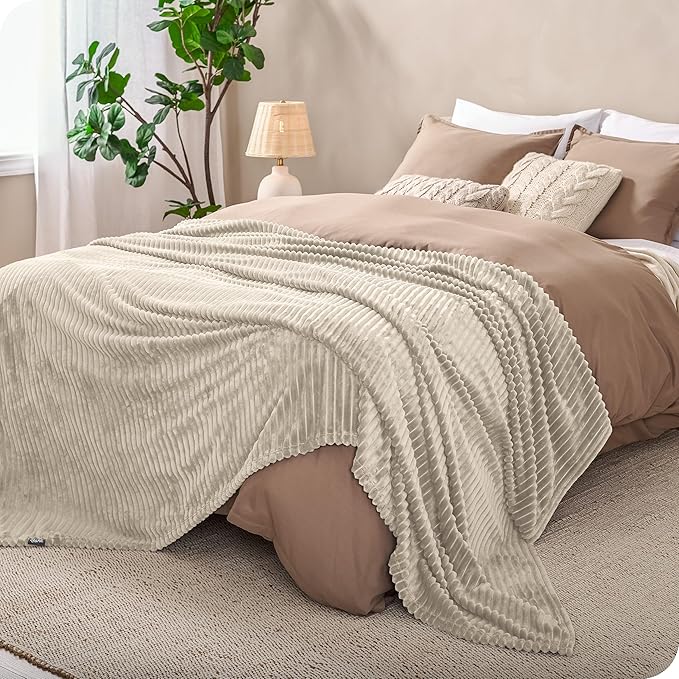 Bare Home Textured Fleece Blanket - Twin/Twin Extra Long - Ultra-Soft Lightweight for Bed, Sofa, and Couch - Luxury Microplush - Cozy Warm Blanket (Twin/Twin XL, Ribbed Oyster)