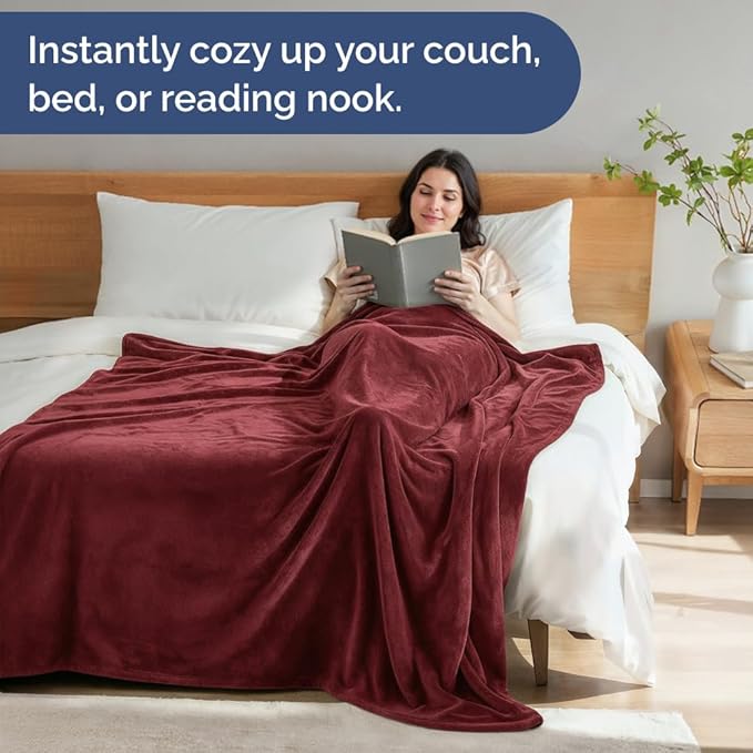 Ultra Soft Fleece Blanket King Size - Flannel Fleece Luxury King Blanket - Lightweight for Couch Bed Chair - Thick, Warm & Breathable - All Season Cozy Fuzzy, Anti-Static Microplush Bedding, Burgundy