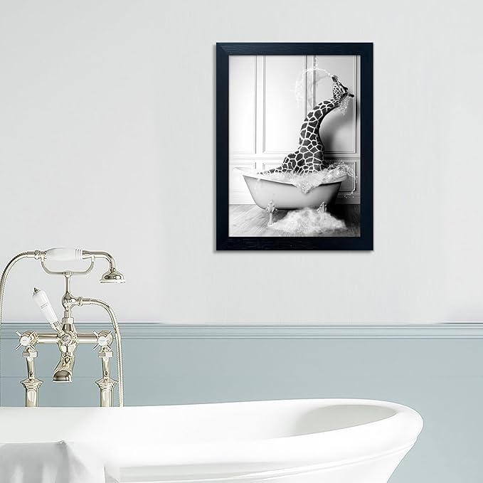 Black and White Bathroom Wall Art Funny Giraffe in Bathtub Wall Decor Framed Farmhouse Painting Animal Canvas Wall Art Bathroom Artwork