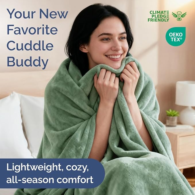 Ultra Soft Fleece Blanket King Size - Flannel Fleece Luxury King Blanket - Lightweight for Couch Bed Chair - Thick, Warm & Breathable - All Season Cozy Fuzzy Anti-Static Microplush Bedding, Sage Green