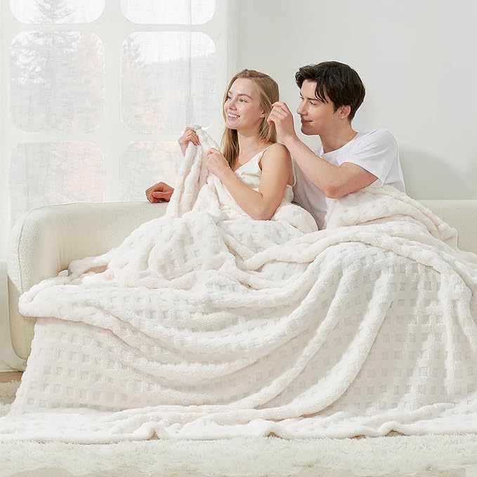 Cozy Bliss Soft King Size Waffle Blanket - Lightweight Cozy Blankets Gift for Women,Cute Checkered Throws Blanket for Bed, Couch and Sofa,Ivory,108x90 Inches