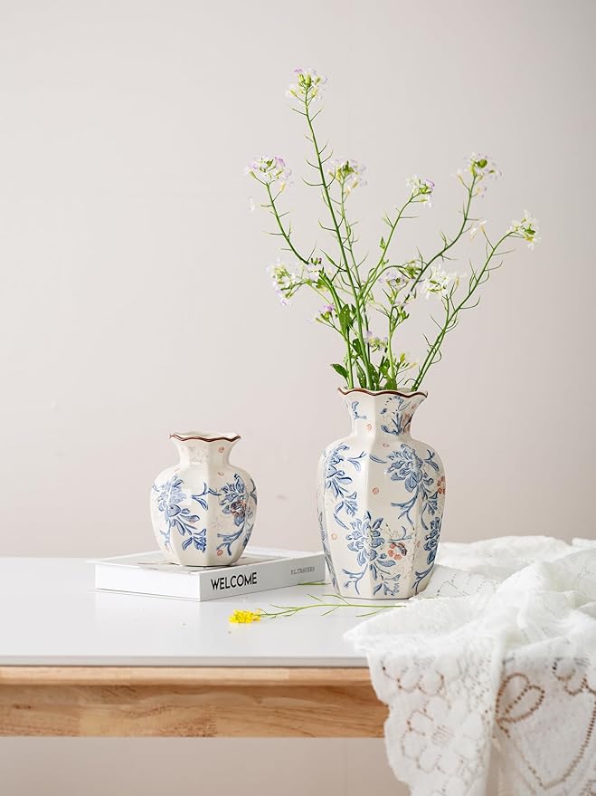 Blue and White Vase, Vintage Blue Ceramic Flower Vessel,Ceramic vases for Home Decor,Vintage Green and Beige for Console Table Mantle Chinoiserie Decor (Blue and White-02, Small)