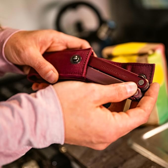 LEATHERMAN, Bond, 14-in-1 Lightweight Multi-tool for Camping, Hiking & Everyday Carry (EDC), Made in USA, Heathered Cranberry