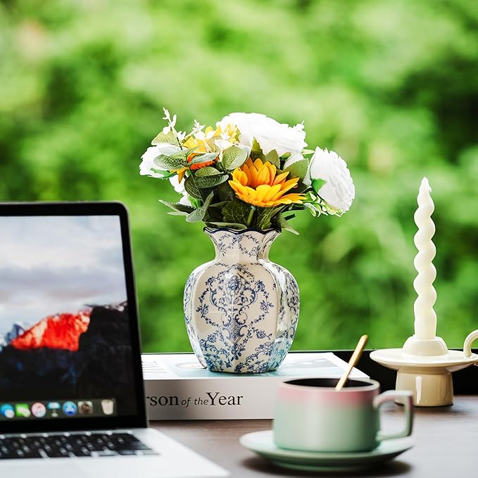 Blue and White Vase, Vintage Blue Ceramic Flower Vessel,Ceramic vases for Home Decor,Vintage Green and Beige for Console Table Mantle Chinoiserie Decor (Blue and White-01, Small)