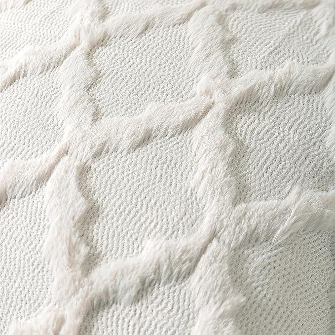 Set of 2 Soft Moroccan Throw Pillow Covers 18x18 Inch Plush Boho Decorative Pillow Cover Accent Cushion Case for Couch Sofa Bed, Cream White