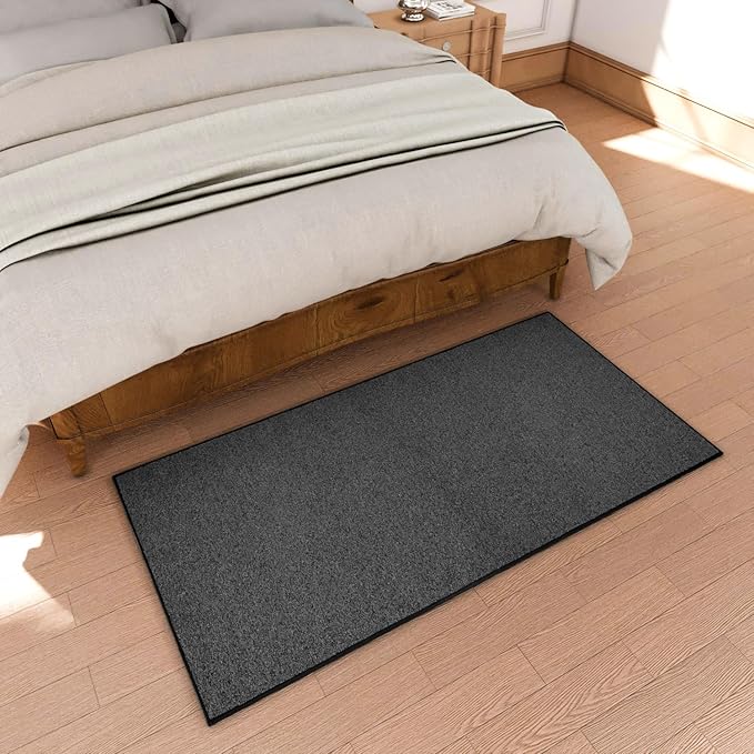 Area Rug with Non Slip Rubber Backing, Washable Soft Floor Carpet for Living Room, Kitchen, Entryway Indoor, Bedroom, Laundry, Low Pile Area Rugs, Solid Color with Pointillism Style, 3 * 5 ft Black