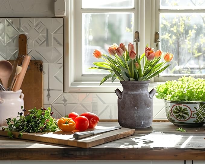 Quoowiit Ceramic Rustic Farmhouse Vase, Distressed Decorative Flower Vases for Home Decor, Ideal Shelf Decor, Brown Boho Vase for Living Room Bedroom Kitchen Office Decor Centerpiece Table Decorations