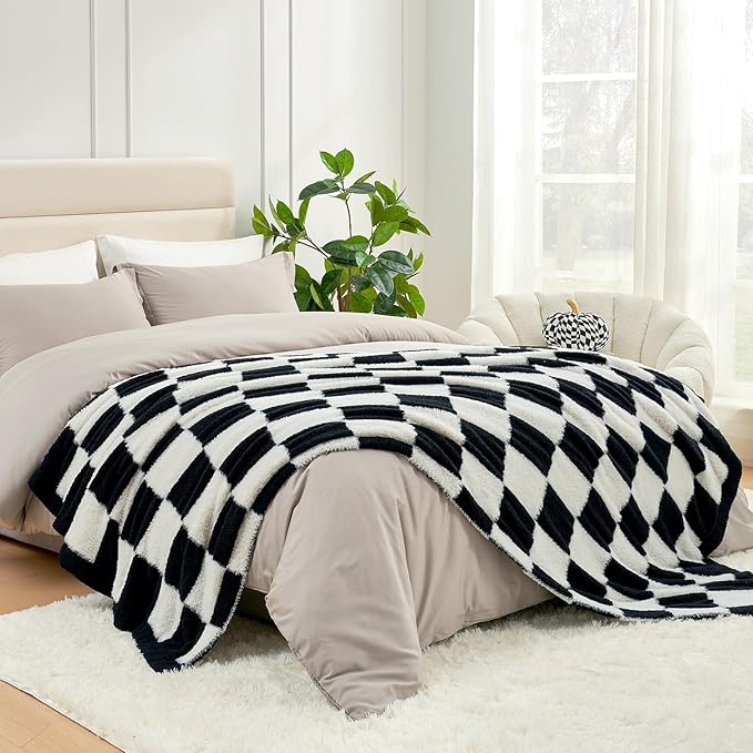 Snuggle Sac Faux Fur Checkered Blanket Twin Size with Soft Knitted Microfiber Fabric,Cozy Soft Warm Blanket for Sofa Bedroom Living Room,Black Checker,60x80 inches