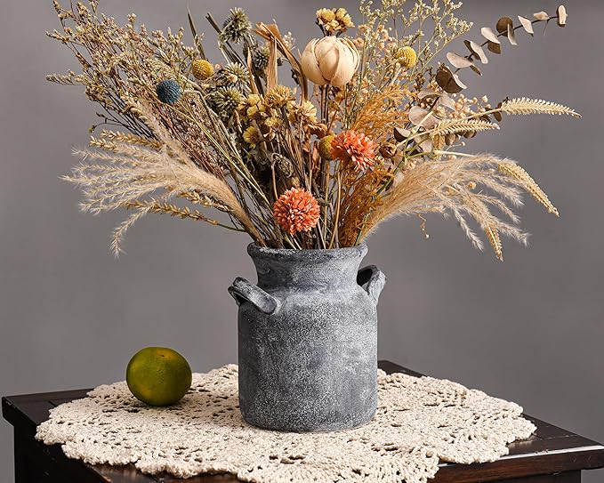 Quoowiit Ceramic Rustic Farmhouse Vase, Distressed Decorative Flower Vases for Home Decor, Ideal Shelf Decor, Black Boho Vase for Living Room Bedroom Kitchen Office Centerpiece Table Decorations