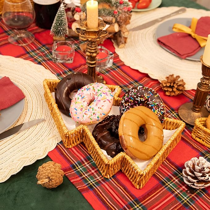 myHomeBody Christmas Tree Wicker Basket, Decorative Snack Tray, Appetizer Serving Tray and Platters, Set of 2