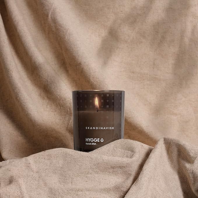 Skandinavisk Hygge 'Cosiness' Scented Candle, Special Edition, Scent Notes: Black Tea and Mint Leaves, Dried Apples and Baked Cinnamon, Vegan Formula, 7.0 oz.